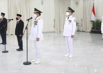 Wakil Presiden RI, Prof. Dr. (H.C.) K. H. Ma’ruf Amin melantik 1.992 orang calon pamong praja muda lulusan IPDN Angkatan XXIX tahun 2022. (foto: Dok. Humas IPDN)