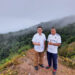 Pj. Bupati Maybrat, Bernhard E. Rondonuwu (kiri) saat berada di puncak Gunung Petik Bintang
