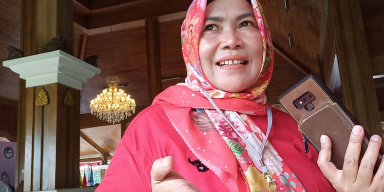 Anggota Komisi I DPRD Sumedang fraksi PDI Perjuangan, Rita Rosana Podesta
