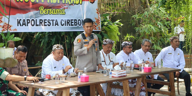 ,-- Polresta Cirebon menggelar kegiatan bertajuk “Ngopi Aspirasi” bersama berbagai unsur masyarakat Kecamatan Sumber