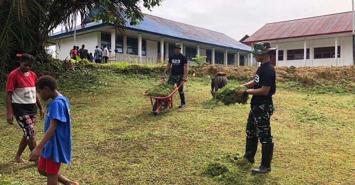 Satgas Yonif 623/BWU kembali melakukan operasi teritorial di Kabupaten Maybrat, Selasa (23/5/2023).
