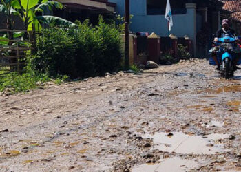 Ilustrasi jalan rusak. (foto; Istimewa)