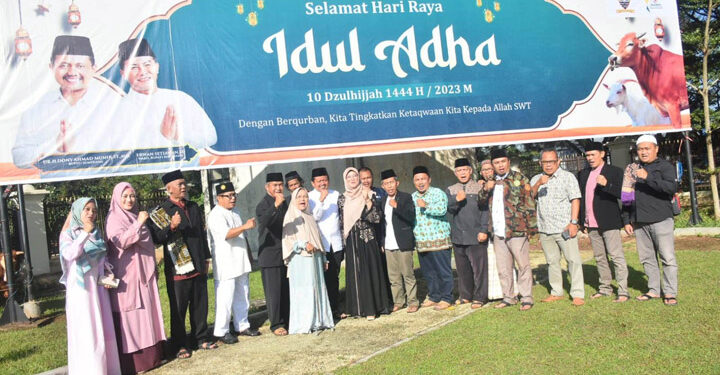 Bupati Sumedang H. Dony Ahmad Munir mengatakan, Pemda Kabupaten Sumedang menghargai setiap perbedaan yang ada, salah satu bentuknya dengan memfasilitasi pelaksanaan Salat Sunat Idul Adha 1444 H bagi warga Muhammadiyah