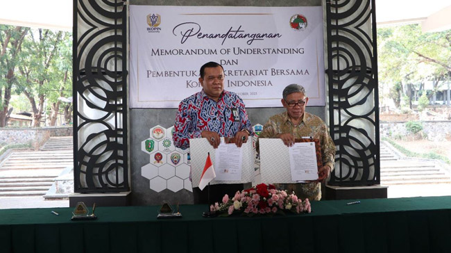 Ikopin University melakukan Pembentukan Sekretariat Bersama Koperasi Indonesia sekaligus penandatanganan MoU bersama koperasi-koperasi besar di Indonesia, Selasa, 17 Oktober 2023
