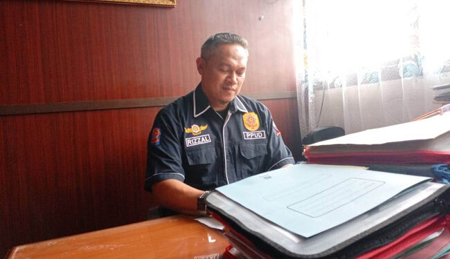 Kepala Bidang (Kabid) Penegakan Peraturan Undang-undang Daerah (PPUD) Satpol PP Kabupaten Sumedang, Yan Maha Rizzal
