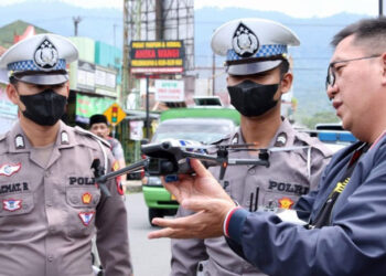 Menjelang Natal dan Tahun Baru (Nataru) Ditlantas Polda Jateng dan Satlantas Polres Brebes melakukan uji coba penggunaan sistem elektronic traffic law enforcement (ETLE)