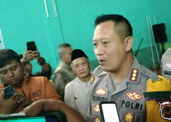 Kapolresta Bandung, Kombes Pol. Kusworo Wibowo saat diwawancarai wartawan usai Jumat Curhat di Cimaung