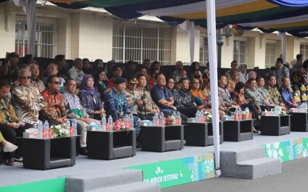 CREATOR: gd-jpeg v1.0 (using IJG JPEG v62), quality = 80?