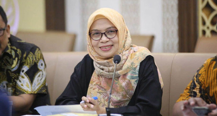 Pelaksana Harian (Plh) Sekretaris DPRD Jabar, sekaligus Kepala Bagian (Kabag) Persidangan dan Perundang-Undangan, Iis Rostiasih