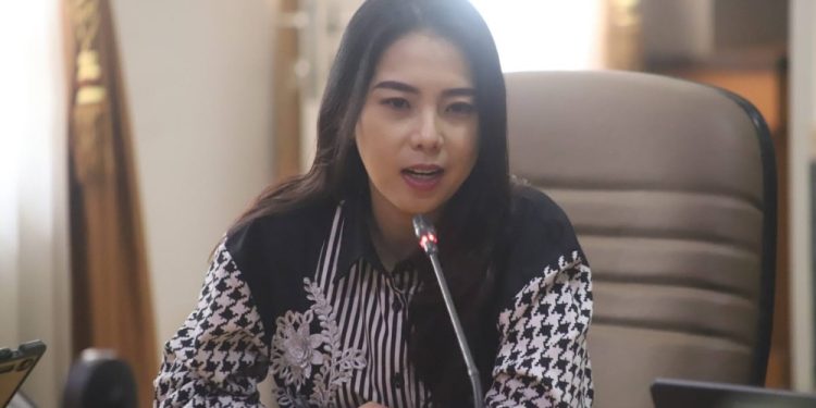 Sherly Theresia, A.Md.Keb., S.ST., M.A.R.S., MM,