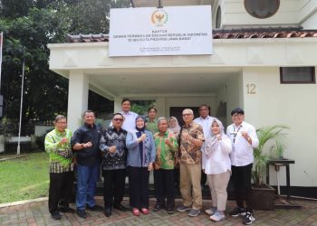 Anggota Komisi IV DPRD Kota Bandung, Soni Daniswara dan Aswan Asep Wawan melakukan diskusi terkait dunia pendidikan di Jawa bersama Anggota DPD RI Provinsi Jawa Barat, di Kantor DPD RI Provinsi Jawa Barat, Kota Bandung, Rabu, 6 Mei 2026.
