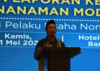 Anggota Komisi II DPRD Kota Bandung, Eko Kurnianto W. S.T., M.Pmat., mengisi kegiatan Bimbingan Teknis implementasi Online Single Submission Risk Based Approach (OSS RBA) dan Laporan Kegiatan Penanaman Modal (LKPM) , di Bandung, 21 Mei 2026.