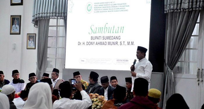 Dony Ahmad Munir Jadi Anggota Kehormatan Makom Albab Sumedang
