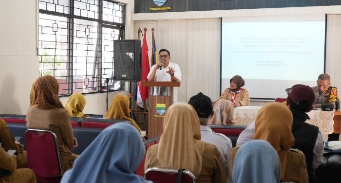 Anggota Komisi IV DPRD Kota Bandung, Aswan Asep Wawan, S.E., dalam Simulasi Evakuasi Mandiri, di Rusunawa Cingised, Kota Bandung, Minggu, 6 September 2026.