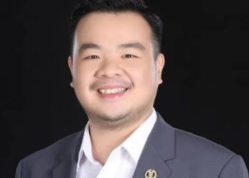 Anggota Komisi IV DPRD Kota Bandung, Christian Julianto Budiman, pada talk show "Sosialisasi Bencana di Kota Bandung.